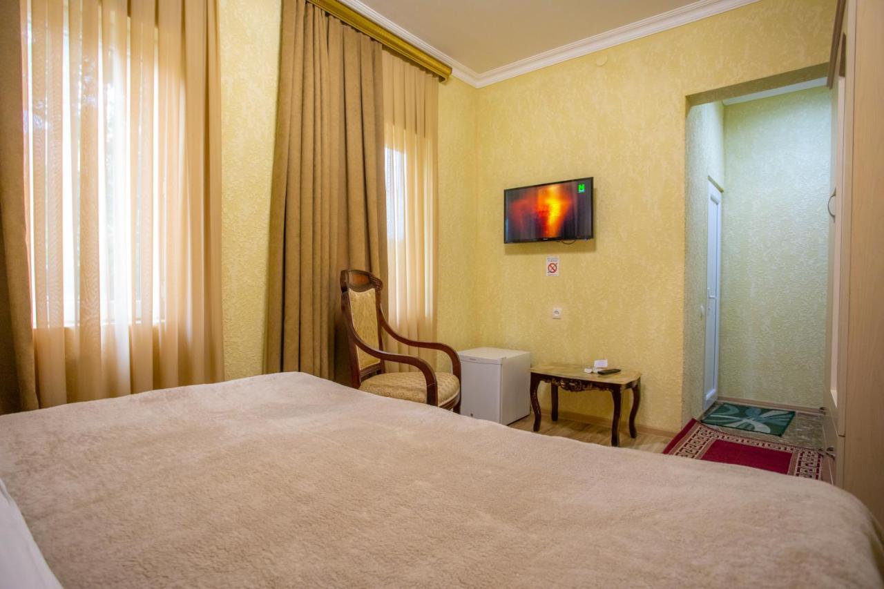 Hotel Vladi Кутаїсі Екстер'єр фото