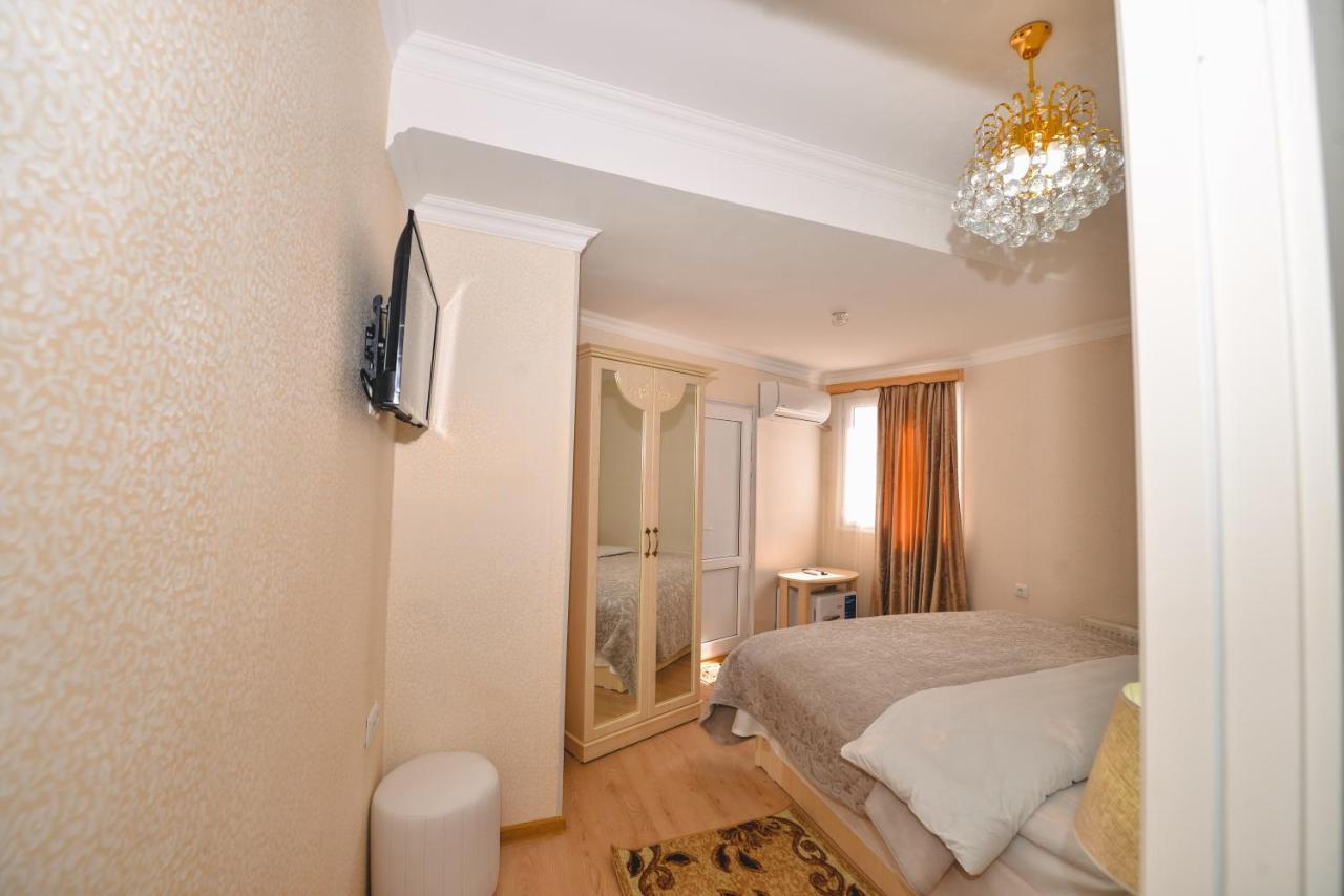 Hotel Vladi Кутаїсі Екстер'єр фото