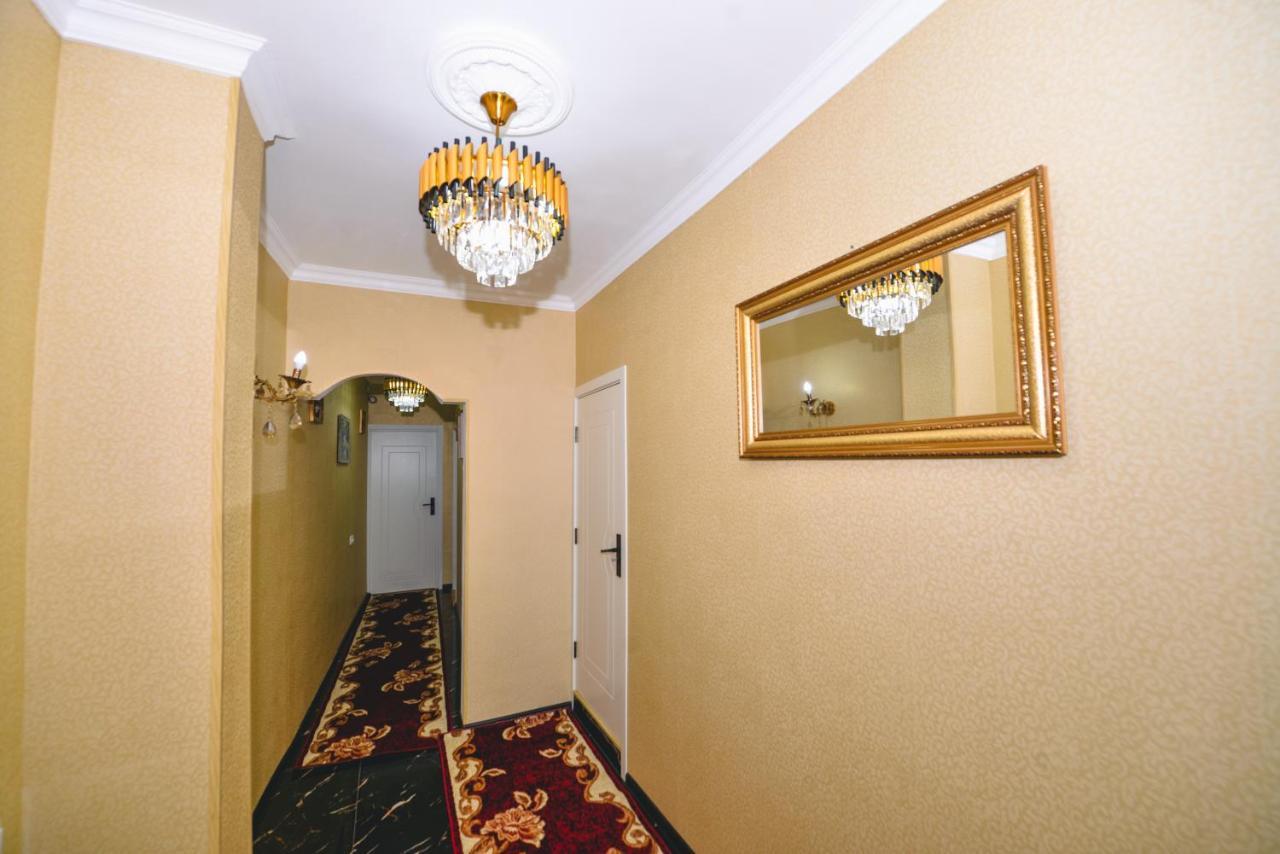 Hotel Vladi Кутаїсі Екстер'єр фото