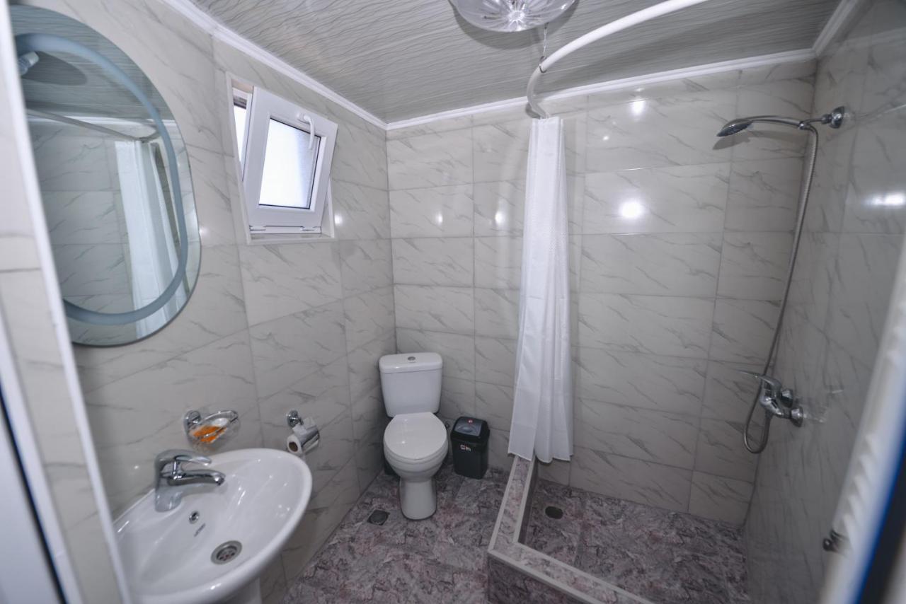 Hotel Vladi Кутаїсі Екстер'єр фото