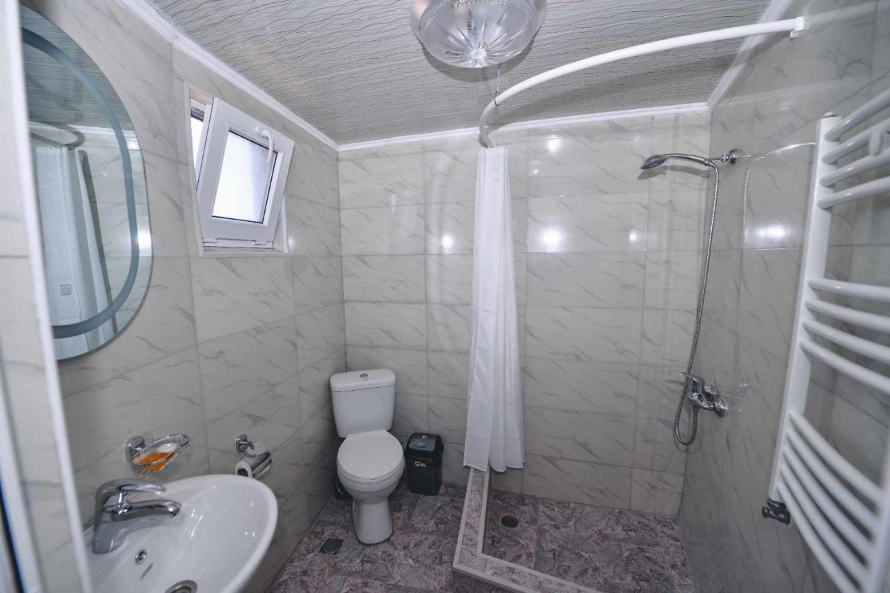 Hotel Vladi Кутаїсі Екстер'єр фото